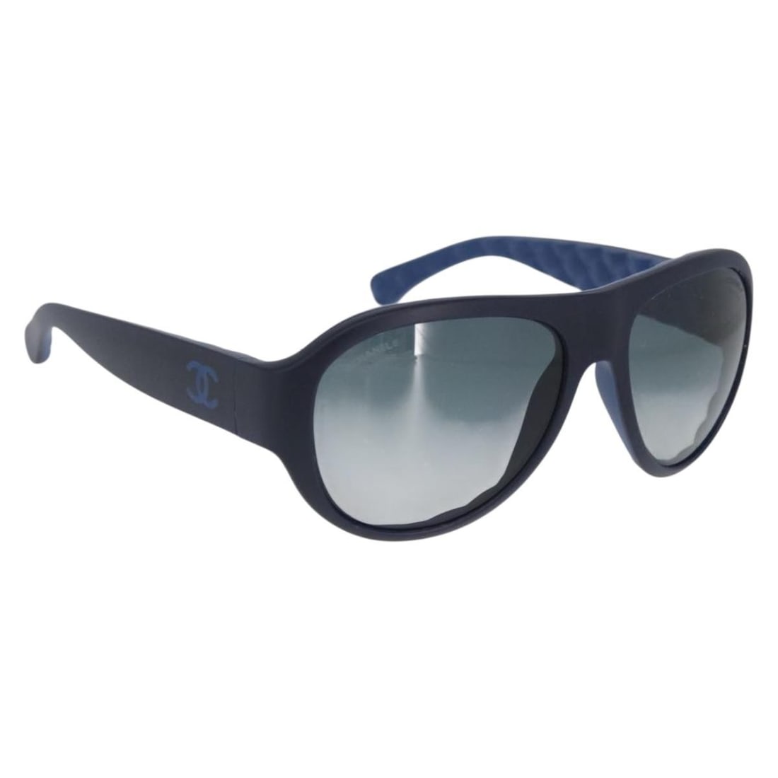 Blue Plastic CHANEL CC Logo Women's Sunglasses Italy: Blue Plastic CHANEL CC Logo Women's Sunglasses Italy These CHANEL sunglasses feature a blue plastic frame and are designed for women. Made in Italy, they offer a stylish and authentic accessory choice
