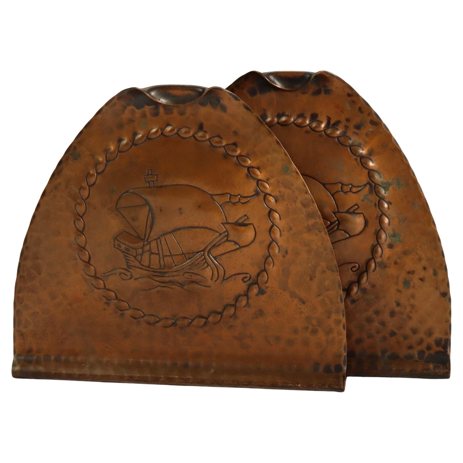 Set of Two Hammered Copper Bookends with Galleon Motif by Roycroft c1910 (1 of 6)