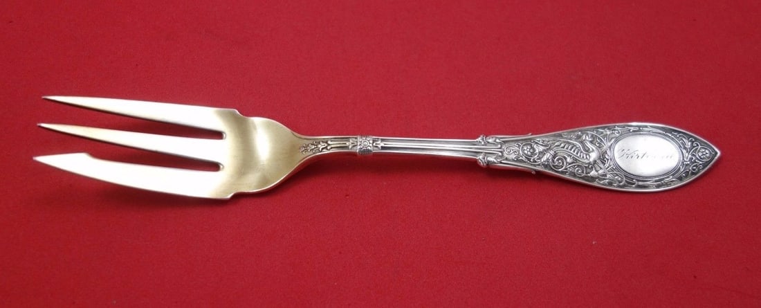Whiting Arabesque Sterling Silver 3-Tine Pastry Fork Gold Washed 6 1/8": Whiting Arabesque Sterling Silver 3-Tine Pastry Fork Gold Washed 6 1/8" This exquisite pastry fork from the Arabesque pattern by Whiting features a three-tine design and is elegantly gold-washed. Craf