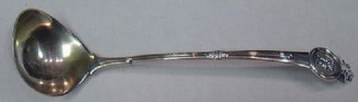 Gorham Medallion Sterling Silver Sauce Ladle 6 Inch Vintage: Gorham Medallion Sterling Silver Sauce Ladle 6 Inch Vintage This exquisite 6" sauce ladle is crafted in sterling silver and features the elegant Medallion pattern by Gorham. Made between 1850 and 1899