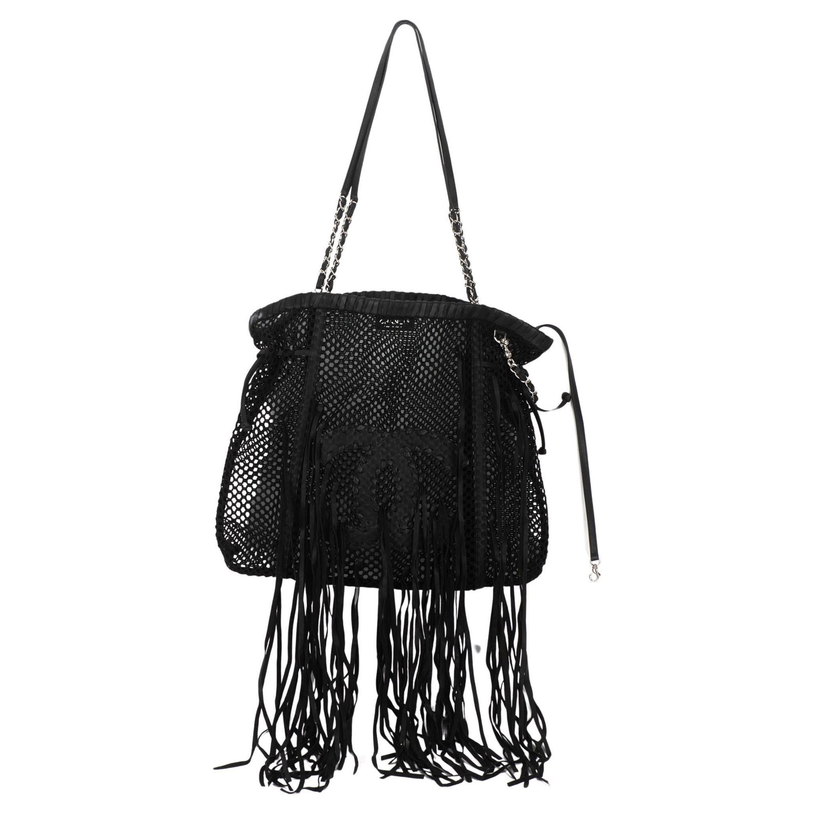 Chanel Limited Edition Black Fringe CC Tote Handbag Italy: Chanel Limited Edition Black Fringe CC Tote Handbag Italy Experience the elegance of the Chanel Black Fringe CC Tote Handbag, an exquisite piece from the limited edition Collection 13, resort line. Th
