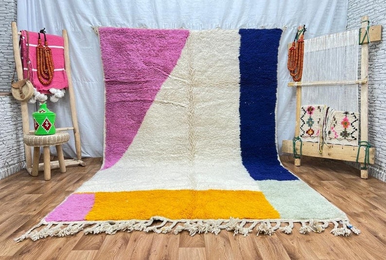 Handwoven Colorful Soft Rug 100% Sheep Wool Morocco: Handwoven Colorful Soft Rug 100% Sheep Wool Morocco Experience the charm of Moroccan craftsmanship with this fabulous, colorful soft rug. Handwoven in the Atlas Mountains by skilled Berber women weave