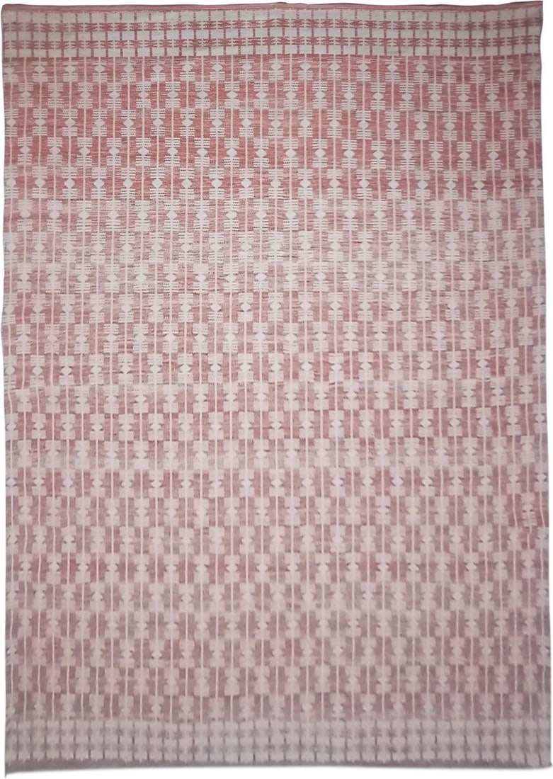 Terracotta Halle Outdoor Rug Handwoven Pet Yarn 96 x 120: Terracotta Halle Outdoor Rug Handwoven Pet Yarn 96 x 120 Enhance your outdoor space with the Terracotta Halle Rug, designed to provide a warm and inviting accent. This handwoven outdoor rug is crafted