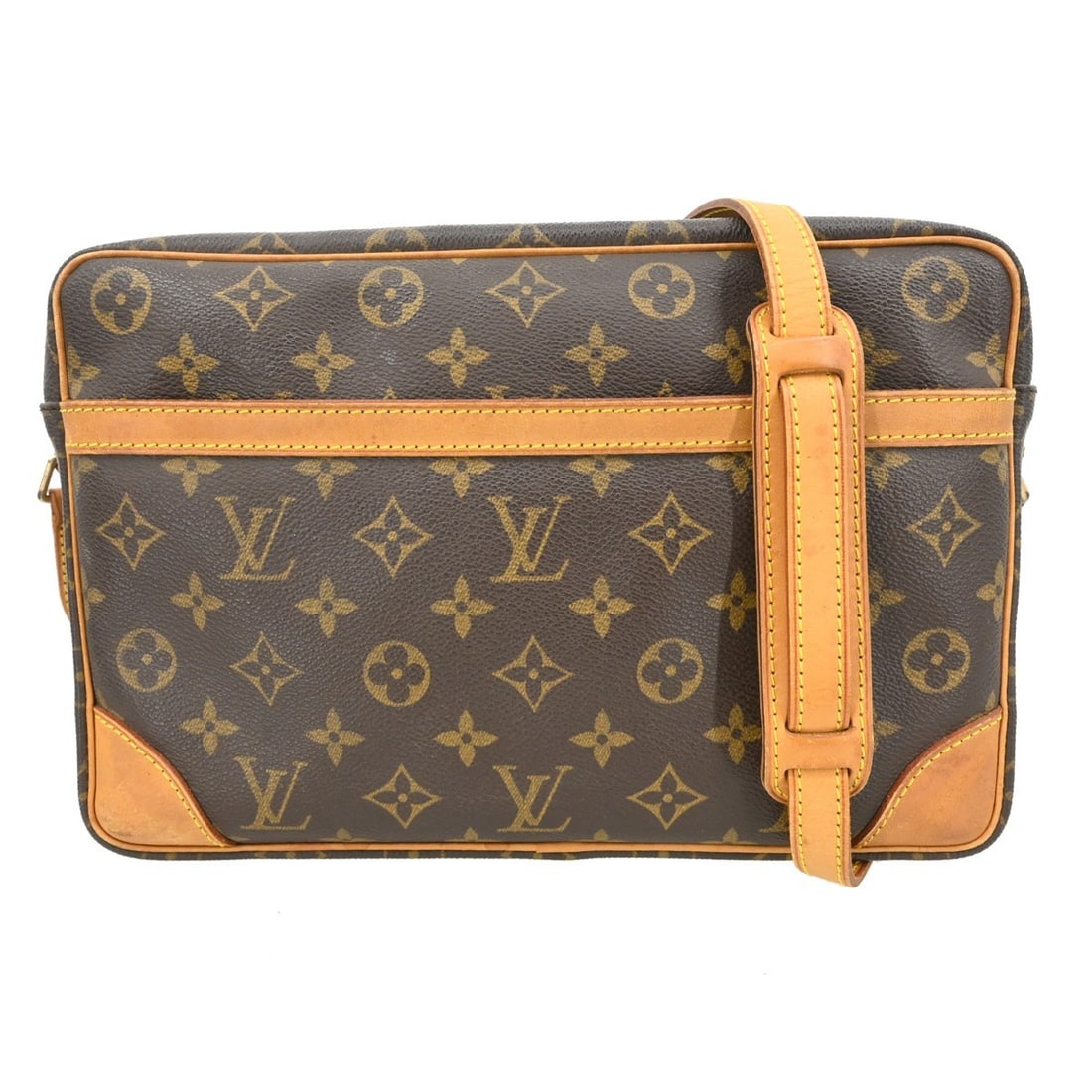 Louis Vuitton Trocadero 30 Monogram Canvas Crossbody Shoulder Bag M51272: Louis Vuitton Trocadero 30 Monogram Canvas Crossbody Shoulder Bag M51272 This Louis Vuitton Trocadero 30 shoulder bag features the signature monogram canvas exterior paired with brown leather crossbod