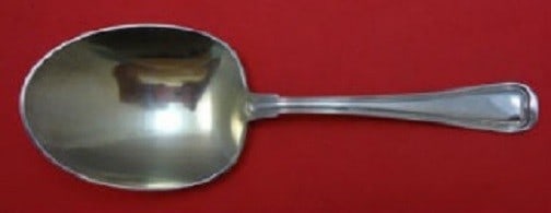 Gorham Old French Sterling Silver Berry Spoon Large Heavy 8 3/4 Inch: Gorham Old French Sterling Silver Berry Spoon Large Heavy 8 3/4 Inch This exquisite Old French berry spoon by Gorham is a stunning example of fine craftsmanship. Crafted from sterling silver, this lar