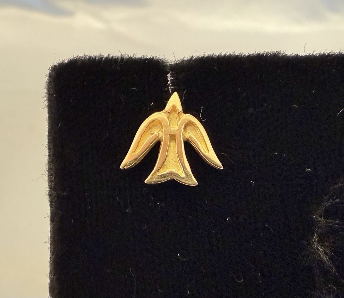 Avery 14K Yellow Gold Multi-Tone Pin with Hallmark (1 of 4)