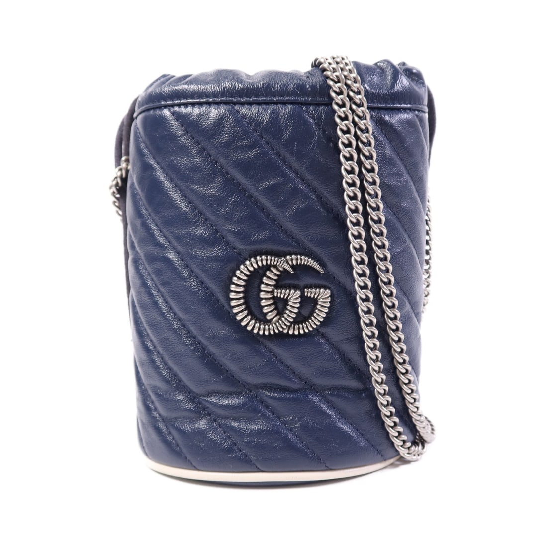 Gucci GG Marmont Blue Calfskin Shoulder Bag with Silver Chain: Gucci GG Marmont Blue Calfskin Shoulder Bag with Silver Chain This is a Gucci GG Marmont bucket chain shoulder bag crafted from blue calfskin leather. Designed for women, this stylish shoulder bag fea