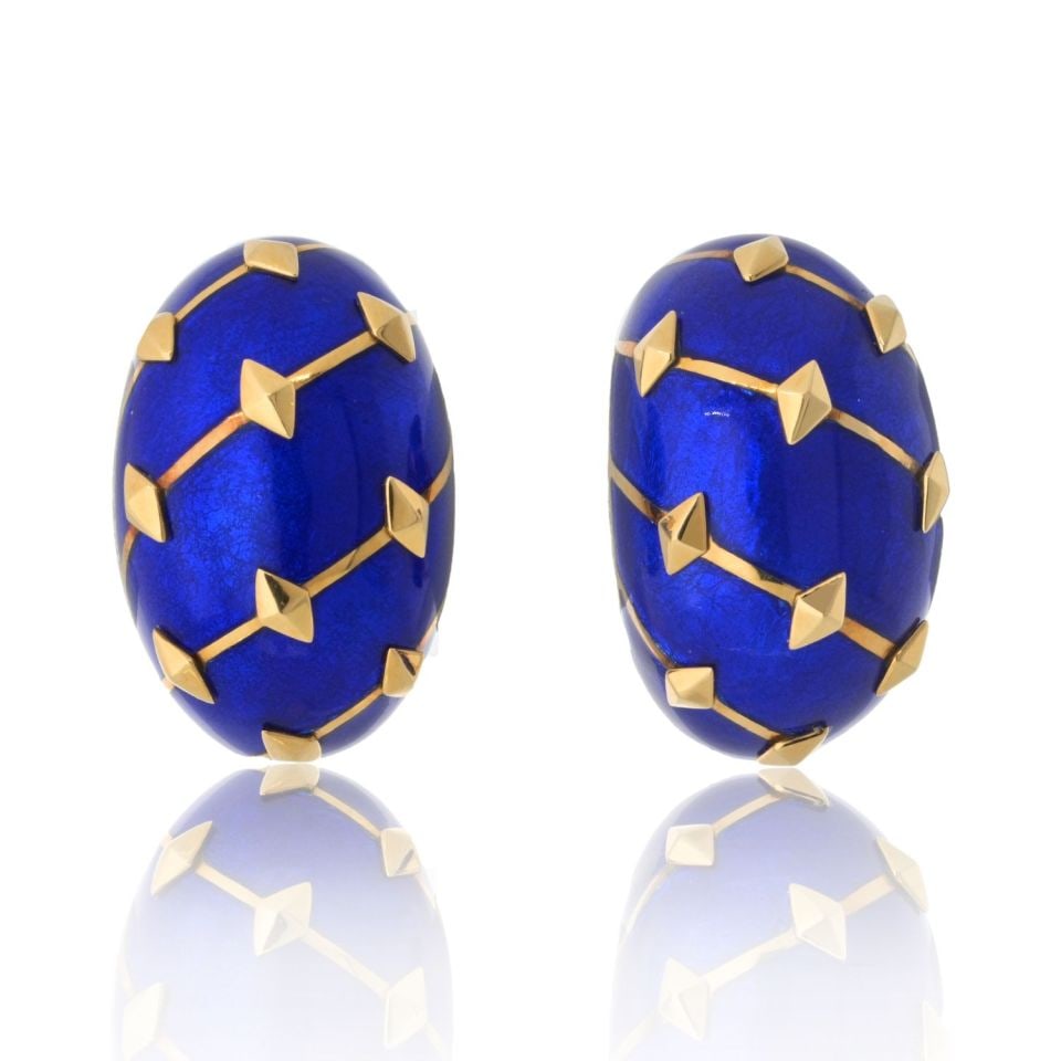 Tiffany Schlumberger Platinum 18K Yellow Gold Lozenge Earrings: Tiffany Schlumberger Platinum 18K Yellow Gold Lozenge Earrings Discover the exquisite Tiffany & Co. Schlumberger Earrings, a stunning combination of platinum and 18K yellow gold. Weighing 30.3 grams,
