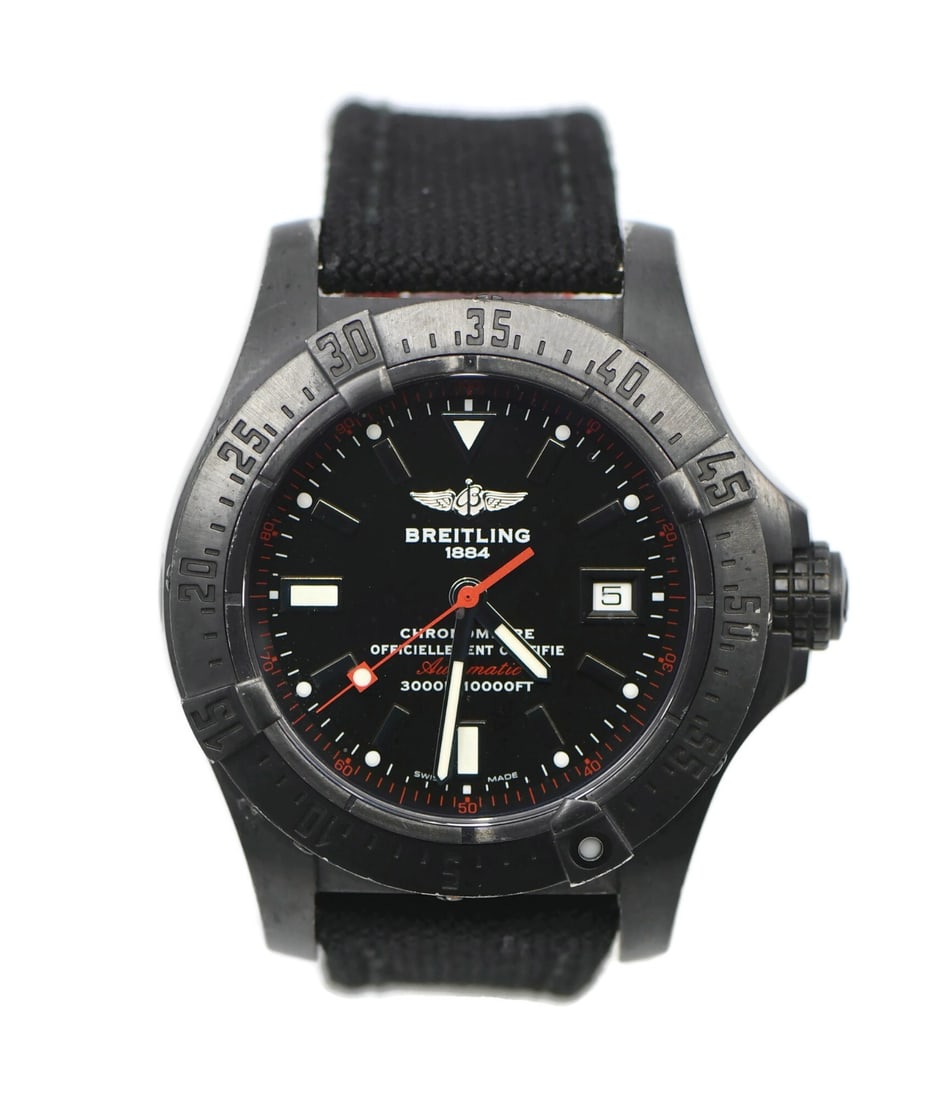 Breitling Avenger Seawolf M17330 Black Dial Leather Band Automatic Watch: Breitling Avenger Seawolf M17330 Black Dial Leather Band Automatic Watch This Breitling Avenger Seawolf wristwatch combines sophistication with robust functionality. Crafted in stainless steel, this t