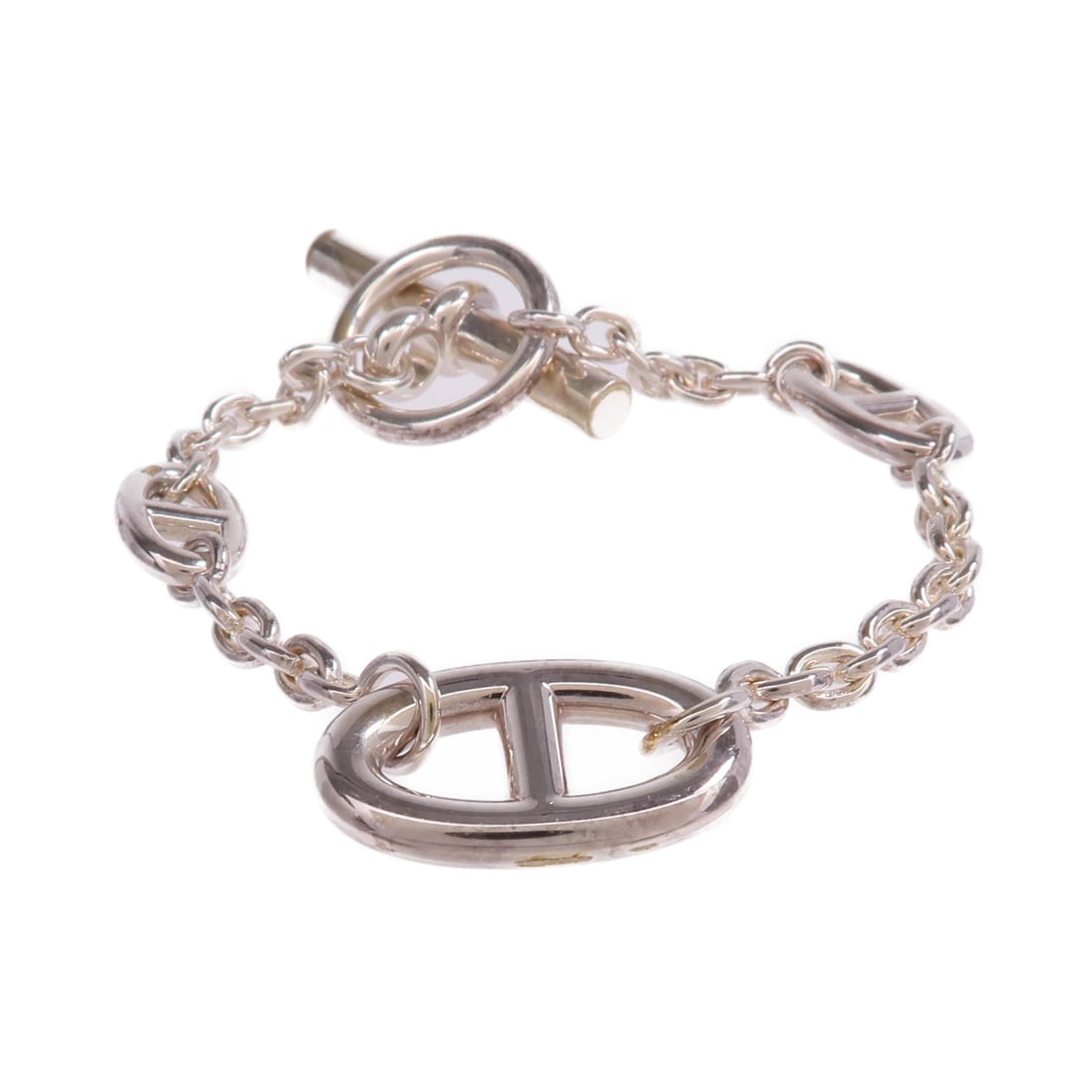 Farandole Silver925 Women's Bracelet by Hermes: Farandole Silver925 Women's Bracelet by Hermes This Hermes Farandole bracelet is crafted from 925 sterling silver and features a classic design in silver tone. Designed for women, it does not include