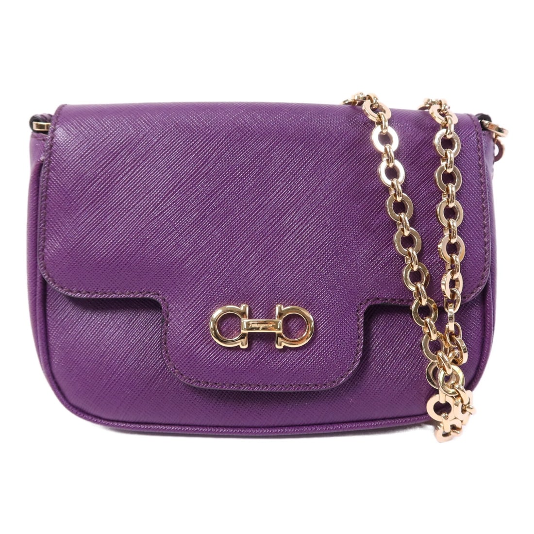 Salvatore Ferragamo Purple Calfskin Chain Shoulder Bag with Gold Hardware: Salvatore Ferragamo Purple Calfskin Chain Shoulder Bag with Gold Hardware This Salvatore Ferragamo shoulder bag features a sophisticated purple calfskin leather exterior. Designed for women, it showca