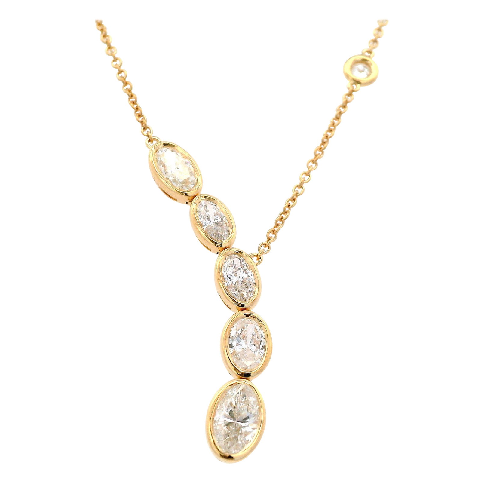 2.14ct Oval Diamond Pendant Necklace 18k Yellow Gold Contemporary: 2.14ct Oval Diamond Pendant Necklace 18k Yellow Gold Contemporary This exquisite pendant necklace features a stunning oval diamond centerpiece, weighing 2.14 carats, set in luxurious 18k yellow gold.