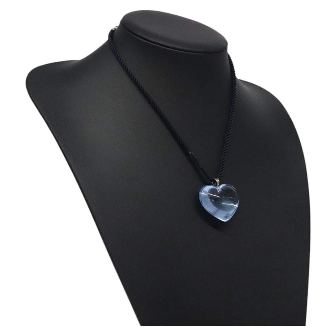 Blue Glass Heart Pendant Necklace by Baccarat with Box: Blue Glass Heart Pendant Necklace by Baccarat with Box This Baccarat heart necklace features a blue glass pendant on a necklace designed for women. The necklace has a total length of approximately 40