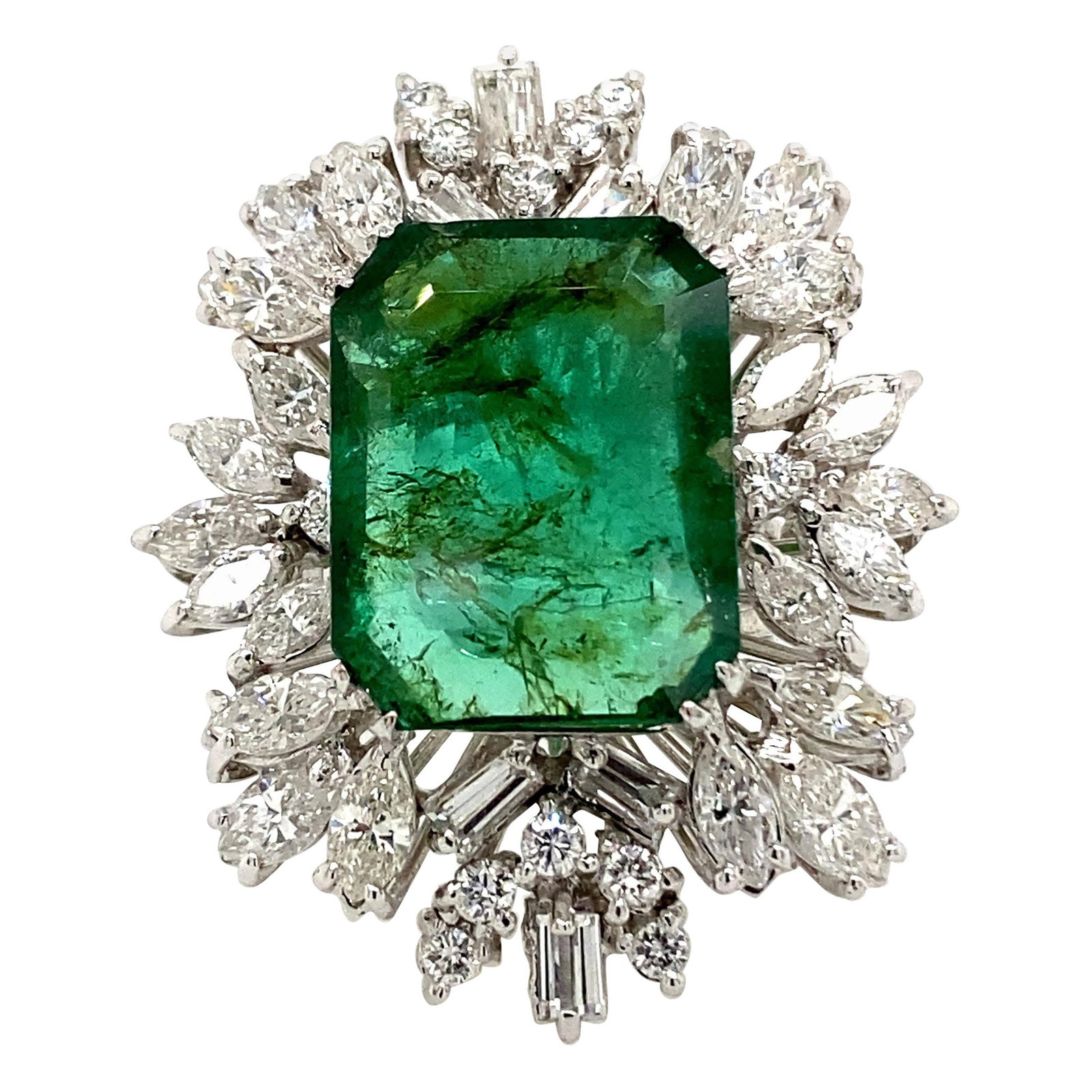 Vintage 14.10ct Emerald Diamond Ring 18k White Gold 1970s: Vintage 14.10ct Emerald Diamond Ring 18k White Gold 1970s This stunning vintage ring features a vibrant 14.10 carat emerald cut emerald, surrounded by approximately 5.35 carats of exquisite round, mar