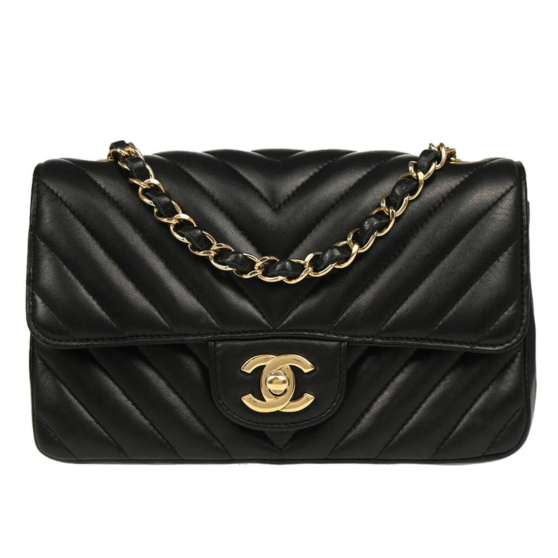 Chanel Black Chevron Lambskin Shoulder Bag with Crossbody Strap: Chanel Black Chevron Lambskin Shoulder Bag with Crossbody Strap This elegant Chanel Black Lambskin Chevron Shoulder Bag is the perfect accessory for casual occasions. Crafted from luxurious lambskin l