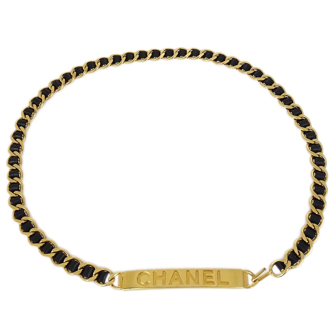 Chanel Gold-Plated Chain Belt Small Size 98P: Chanel Gold-Plated Chain Belt Small Size 98P This Chanel gold-plated chain belt is designed for women and features an elegant gold color. Made in France, it showcases the iconic Chanel style and is cr