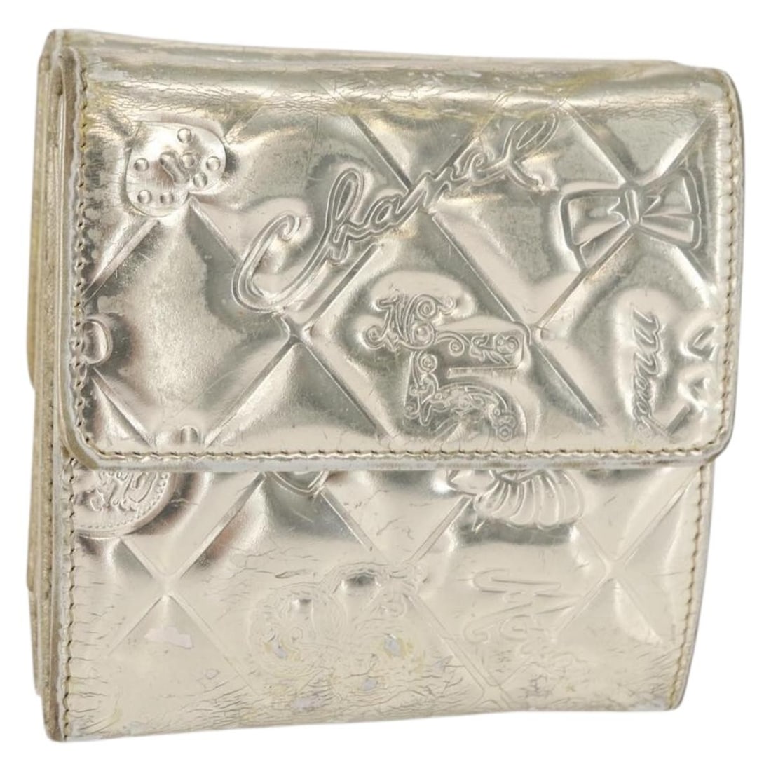 Gold Patent Leather Chanel Icon Line Wallet with CC Logo: Gold Patent Leather Chanel Icon Line Wallet with CC Logo This is a CHANEL Icon line wallet crafted from gold patent leather and enamel. The wallet features the iconic gold CC logo and is made in Italy