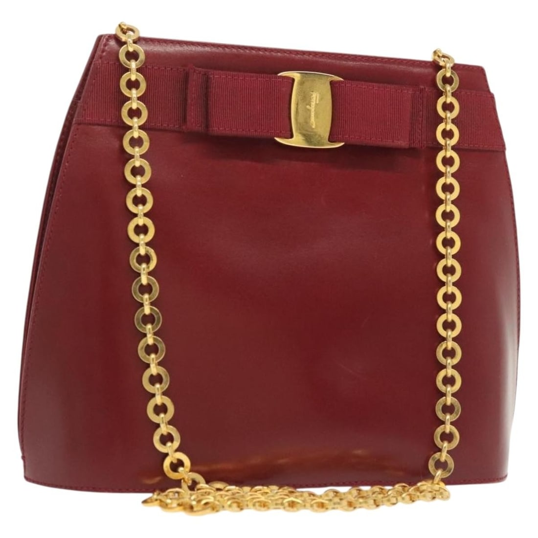 Salvatore Ferragamo Vala Chain Shoulder Bag Leather Bordeaux Gold Made in Italy: Salvatore Ferragamo Vala Chain Shoulder Bag Leather Bordeaux Gold Made in Italy Elevate your accessory collection with this Salvatore Ferragamo Vala Chain Shoulder Bag, a sophisticated blend of style