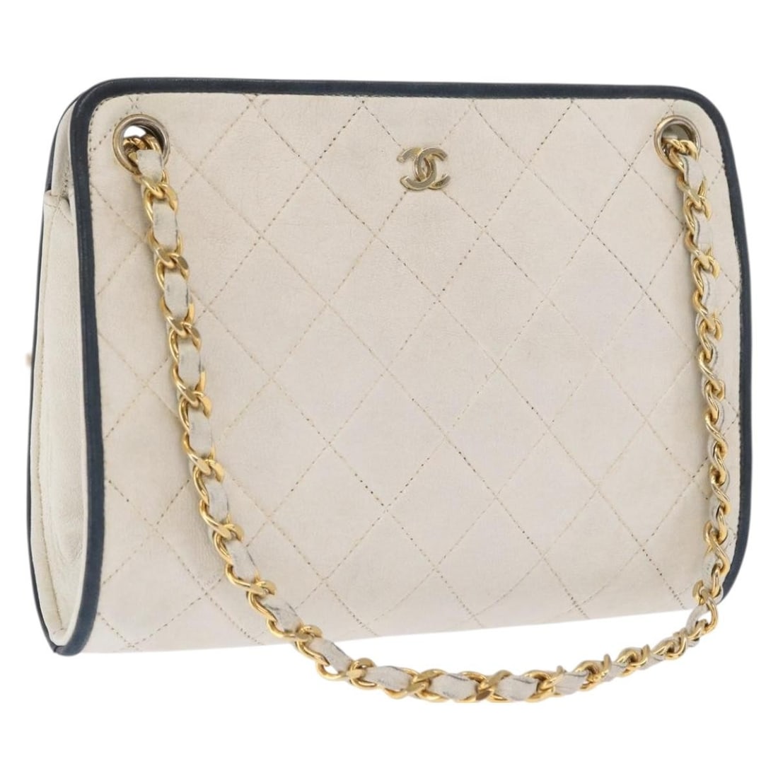 White Leather Matelasse CC Chain Shoulder Bag by CHANEL: White Leather Matelasse CC Chain Shoulder Bag by CHANEL This CHANEL Matelasse shoulder bag features a classic quilted design in white leather with gold-tone accents and a signature CC logo. The bag is