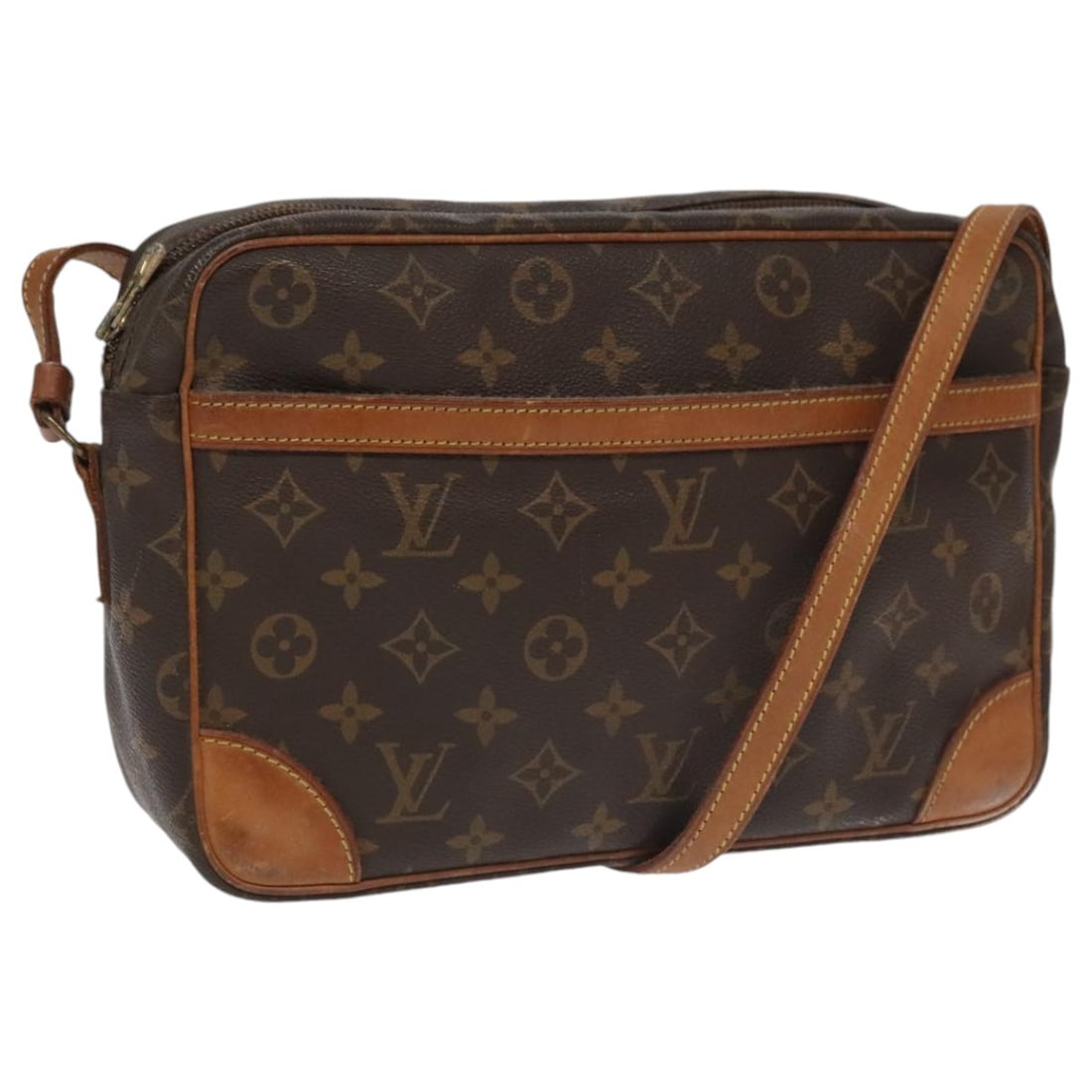 Monogram Canvas Trocadero 30 Shoulder Bag by Louis Vuitton M51272: Monogram Canvas Trocadero 30 Shoulder Bag by Louis Vuitton M51272 This is a Louis Vuitton Monogram Trocadero 30 shoulder bag crafted from signature monogram canvas. The bag features an adjustable shou