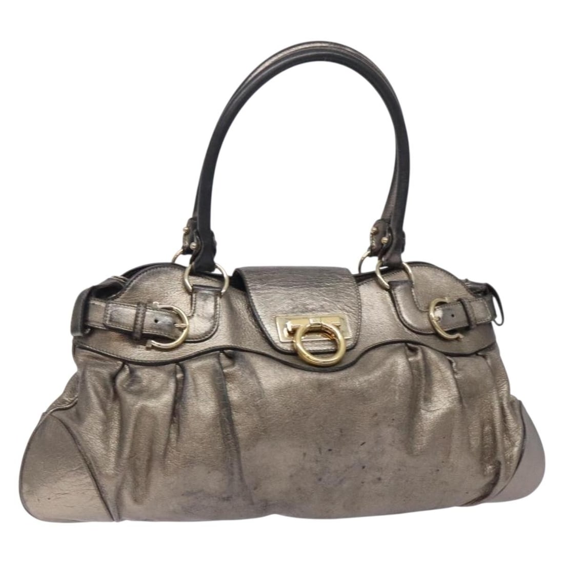 Salvatore Ferragamo Gancini Leather Hand Bag Silver Gold Auth 133160: Salvatore Ferragamo Gancini Leather Hand Bag Silver Gold Auth 133160 This elegant Salvatore Ferragamo Gancini Hand Bag is crafted from high-quality leather, featuring a stunning silver and gold exteri