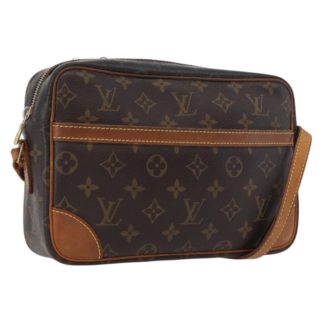 Trocadero 27 Shoulder Bag Monogram Canvas by Louis Vuitton M51274: Trocadero 27 Shoulder Bag Monogram Canvas by Louis Vuitton M51274 This is a Louis Vuitton Monogram Trocadero 27 shoulder bag crafted from signature monogram canvas. The bag features an adjustable shou