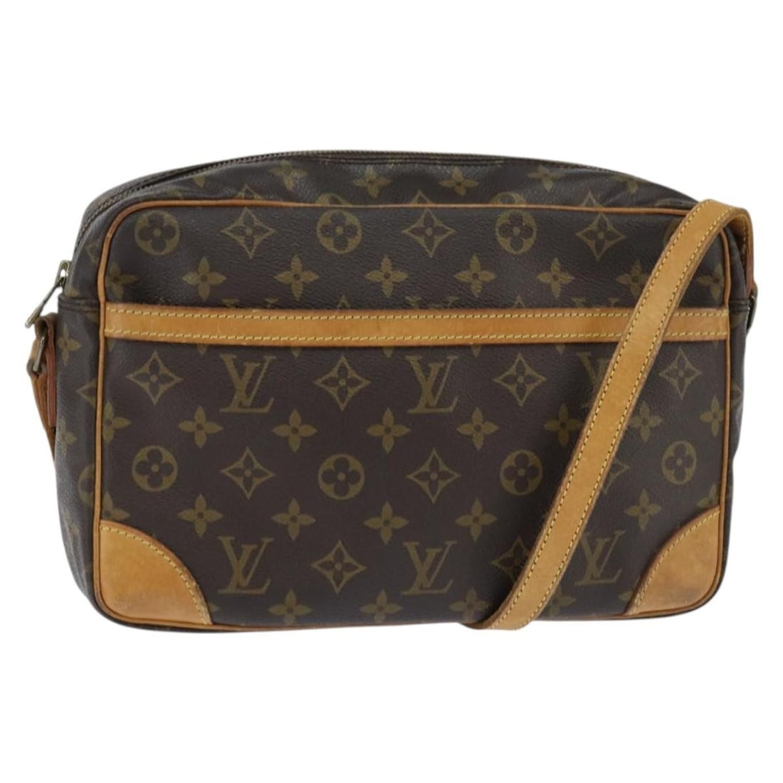 LOUIS VUITTON Monogram Trocadero 30 Shoulder Bag M51272 Auth France: LOUIS VUITTON Monogram Trocadero 30 Shoulder Bag M51272 Auth France This authentic Louis Vuitton Monogram Trocadero 30 Shoulder Bag is a stylish accessory crafted in France. Made from durable monogram
