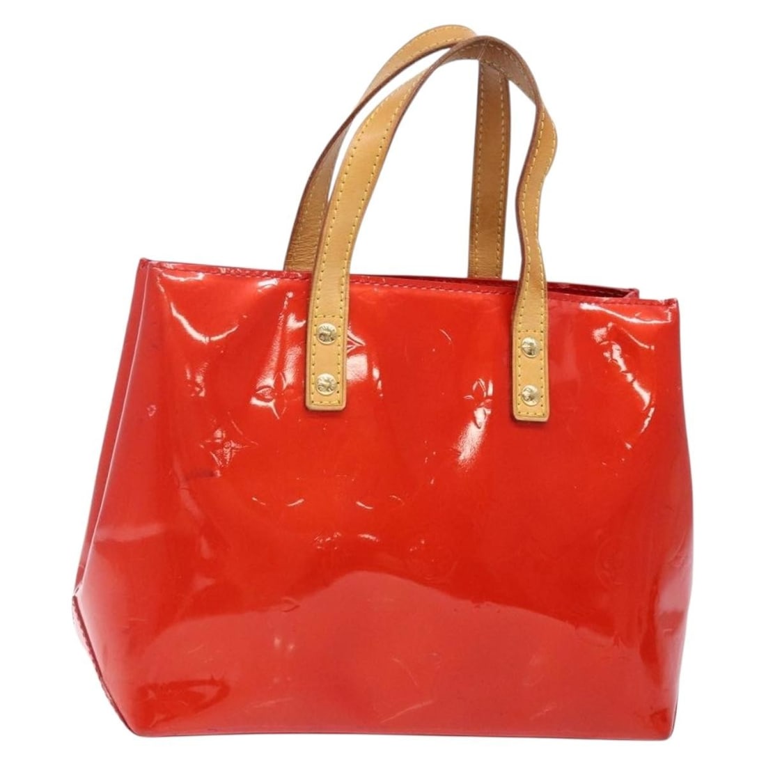 LOUIS VUITTON Monogram Vernis Reade PM Hand Bag Red Patent Leather M91088: LOUIS VUITTON Monogram Vernis Reade PM Hand Bag Red Patent Leather M91088 This LOUIS VUITTON Monogram Vernis Reade PM Hand Bag in vibrant red (Rouge) is a stylish accessory crafted from high-quality p