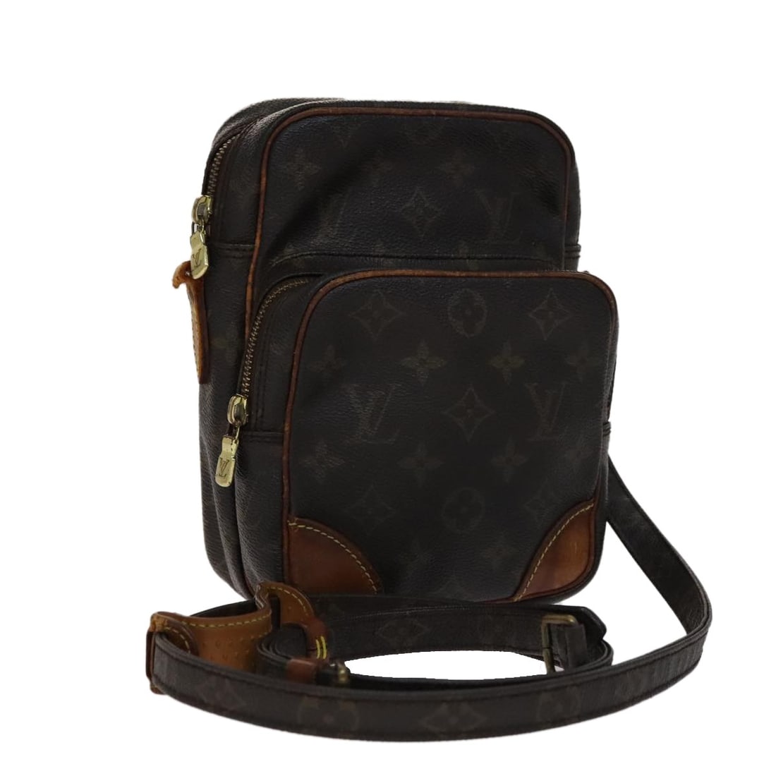 Louis Vuitton Amazon Monogram Canvas Shoulder Bag M45236 France: Louis Vuitton Amazon Monogram Canvas Shoulder Bag M45236 France This is a Louis Vuitton Monogram Amazon shoulder bag crafted from signature monogram canvas. Designed for women, it features a compact s