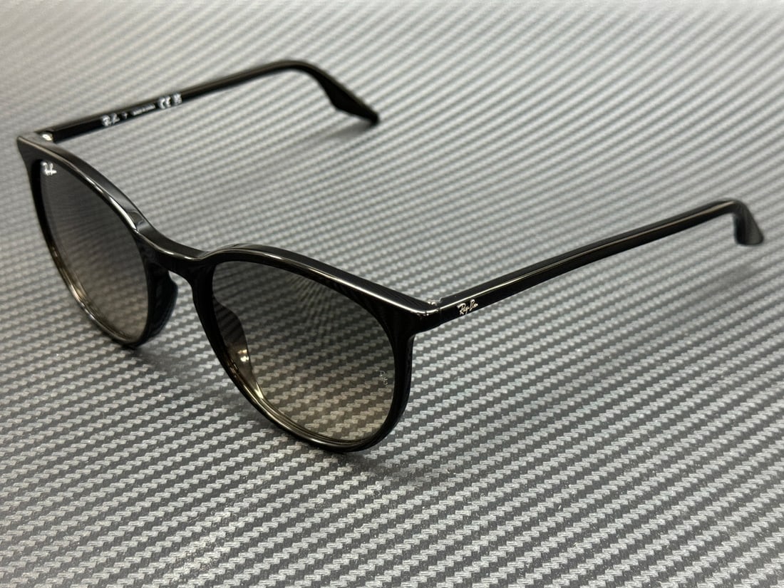 Ray-Ban RB2204 901 32 Black Grey Gradient 54mm Sunglasses with Authenticity Certificate: Ray-Ban RB2204 901 32 Black Grey Gradient 54mm Sunglasses with Authenticity Certificate Discover the perfect blend of style and functionality with these Ray-Ban RB2204 sunglasses. Featuring a sleek bl