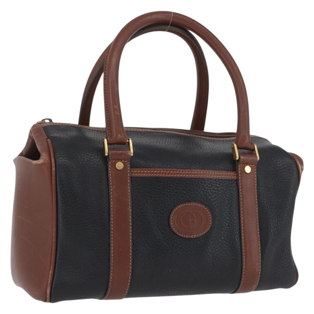 Gucci 000 101 0140 Black Leather Gold Accent Women's Handbag: Gucci 000 101 0140 Black Leather Gold Accent Women's Handbag This GUCCI handbag features a black and gold leather exterior and is designed for women. The bag is crafted in Italy and showcases a struct