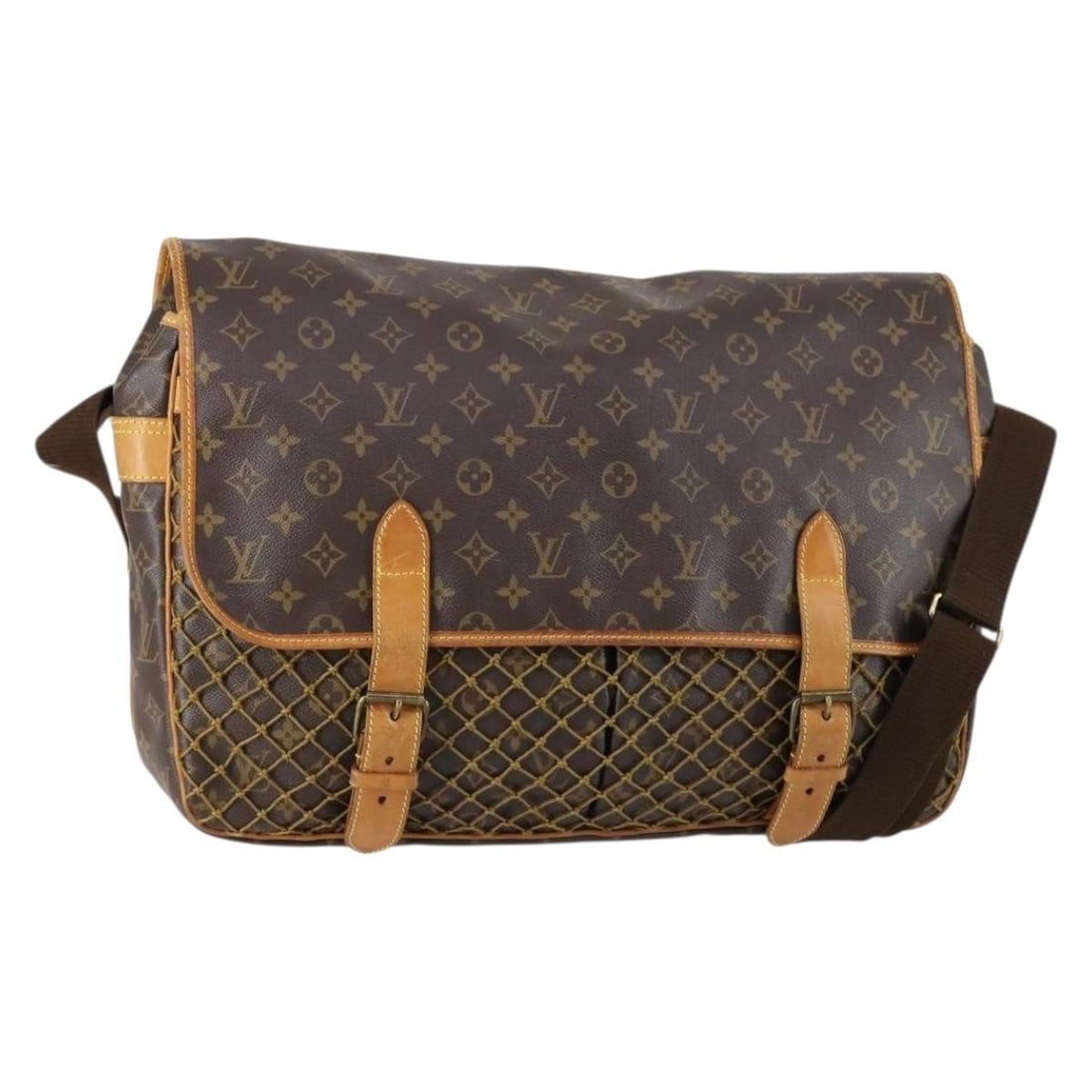 Louis Vuitton Congo GM Monogram Canvas Shoulder Bag M40115: Louis Vuitton Congo GM Monogram Canvas Shoulder Bag M40115 This Louis Vuitton Monogram Congo GM Shoulder Bag features the iconic monogram canvas exterior in a classic brown color. Designed for practic