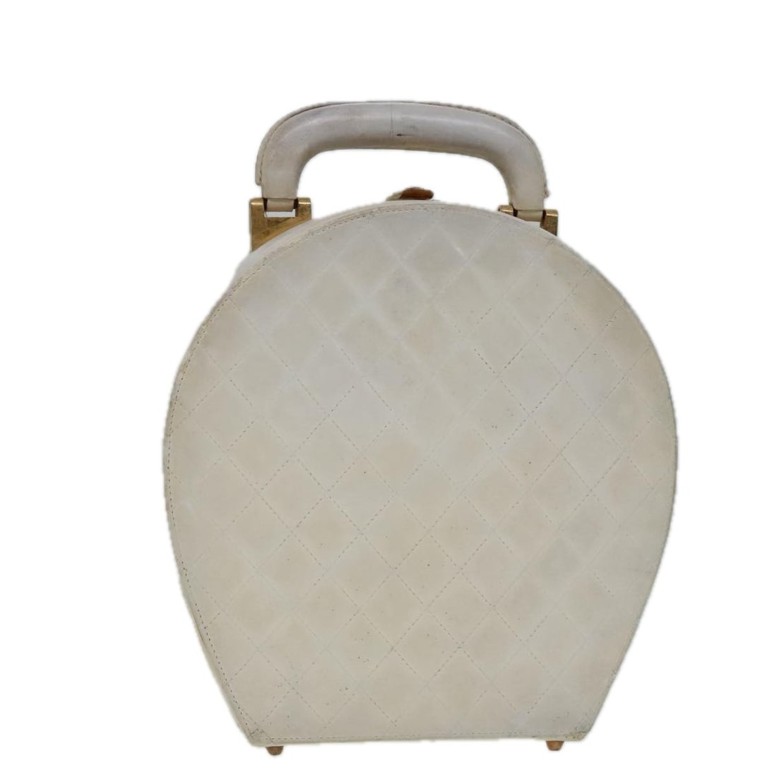 White Leather Vanity Handbag by CHANEL with CC Logo: White Leather Vanity Handbag by CHANEL with CC Logo This CHANEL vanity hand bag is crafted from white leather and features the iconic CC logo. Designed for women, it is made in France and offers a spa