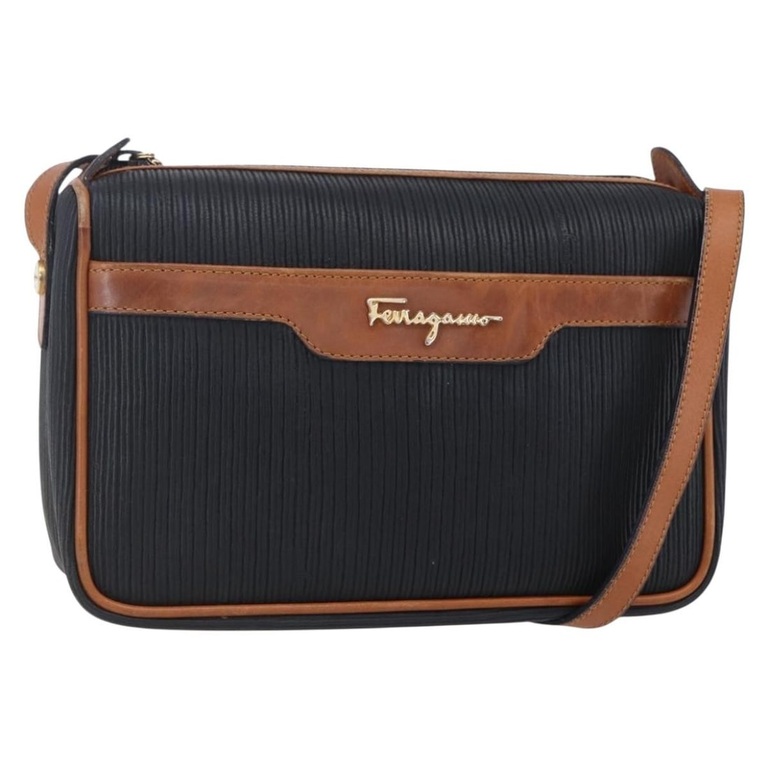 Salvatore Ferragamo Black Gold Leather Shoulder Bag Made in Italy: Salvatore Ferragamo Black Gold Leather Shoulder Bag Made in Italy This Salvatore Ferragamo shoulder bag is a stylish accessory crafted in Italy, featuring a sophisticated combination of black leather 