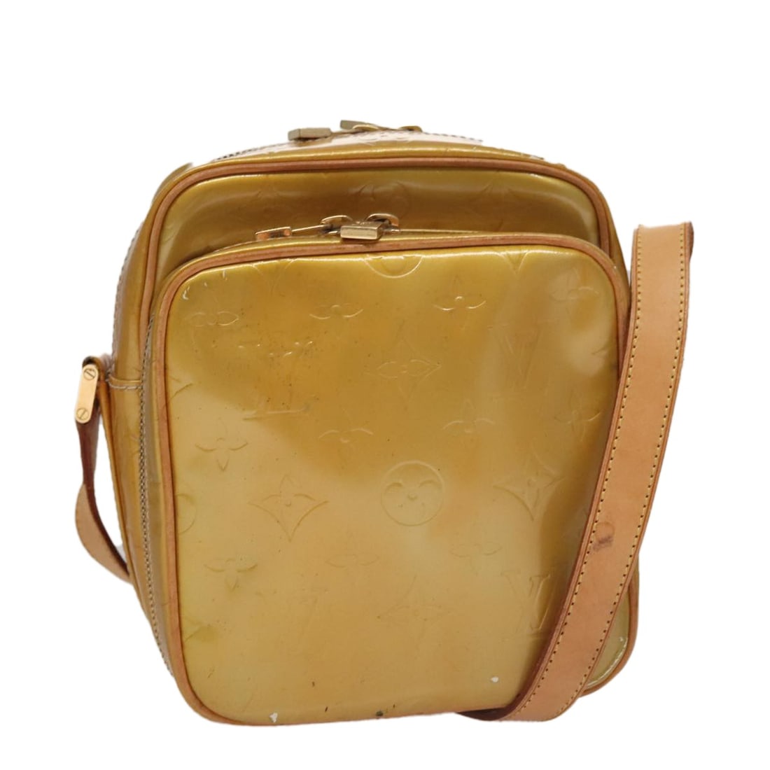 Louis Vuitton Wooster Shoulder Bag Monogram Vernis Gris Patent Leather M91036: Louis Vuitton Wooster Shoulder Bag Monogram Vernis Gris Patent Leather M91036 This Louis Vuitton Monogram Vernis Wooster shoulder bag in Gris features a patent leather exterior and an adjustable shoul