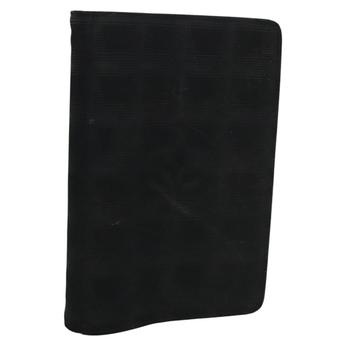 Black Nylon Day Planner Cover CHANEL New Travel Line: Black Nylon Day Planner Cover CHANEL New Travel Line This CHANEL Travel Line day planner cover is crafted from black nylon and designed for women. The cover features the iconic CC logo and is made in