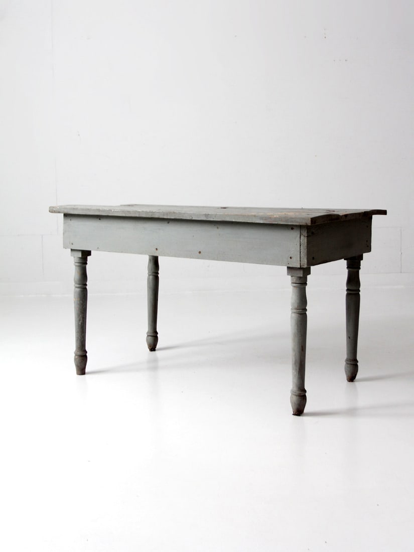 Rustic Antique Farmhouse Table with Turned Legs and Gray Finish (1 of 17)