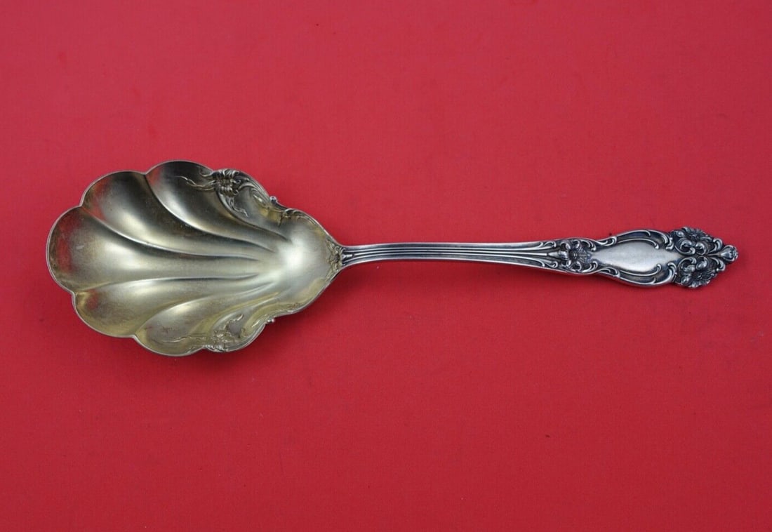 Reed and Barton Tiger Lily Silverplate Berry Spoon 9 1/8 inch Shell Bowl (1 of 3)