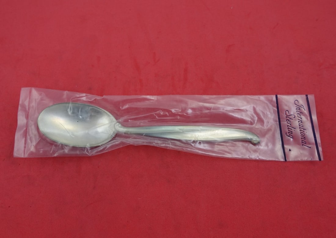 International Sterling Silver Teaspoon Swan Lake 6 Inch Heirloom (1 of 2)