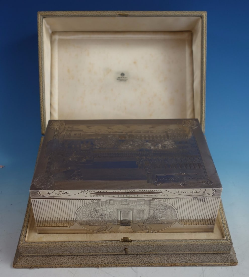 Asprey Sterling Silver Humidor Box 1949 Hand Engraved Scenes: Asprey Sterling Silver Humidor Box 1949 Hand Engraved Scenes Discover the exquisite craftsmanship of this Asprey sterling silver humidor box, expertly made in London, England. This stunning piece feat