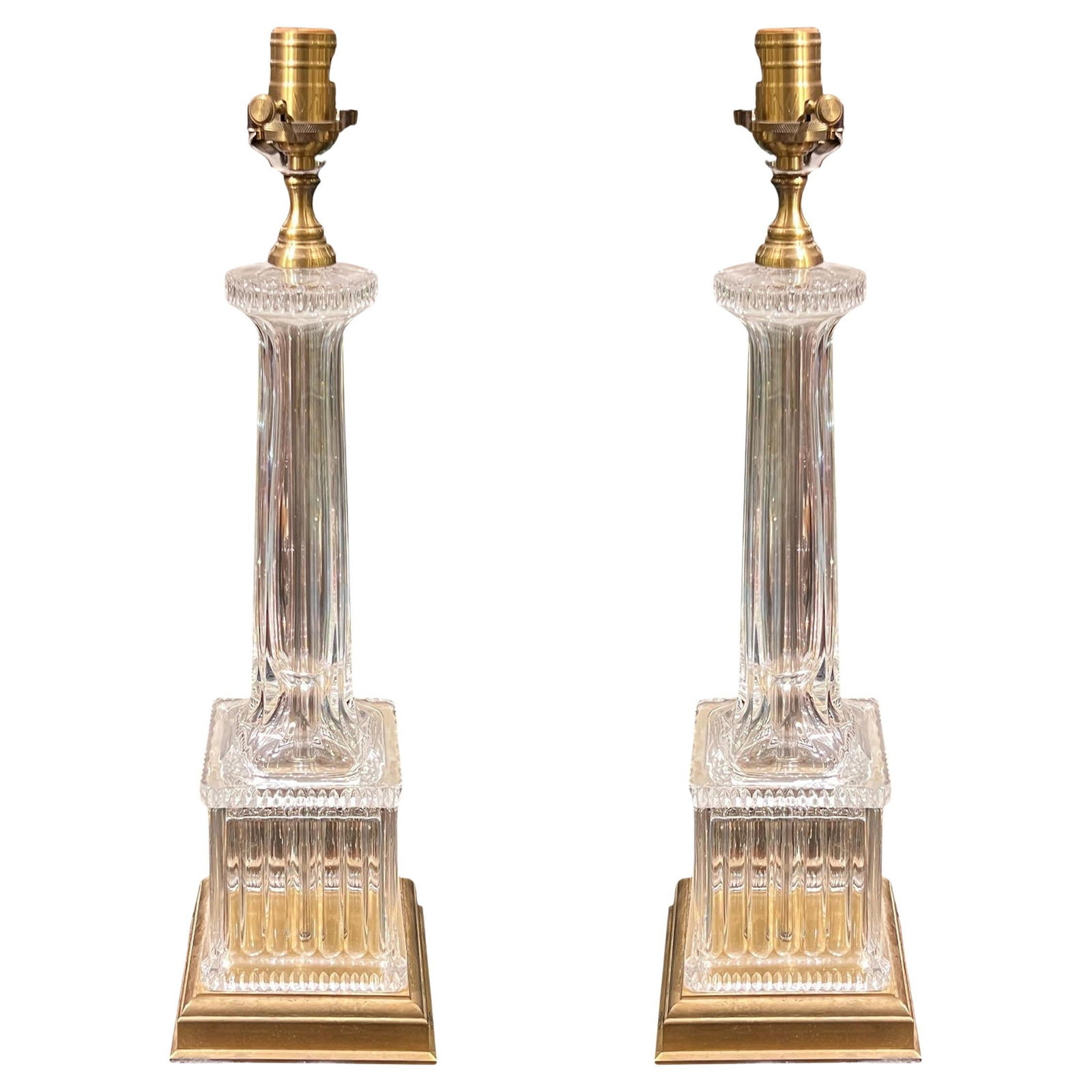 Set of 2 Wildwood Art Glass Table Lamps with Brass Bases: Set of 2 Wildwood Art Glass Table Lamps with Brass Bases This pair of table lamps by Wildwood features finely crafted molded glass bodies set on square brass bases. Designed in the Mid-Century Modern