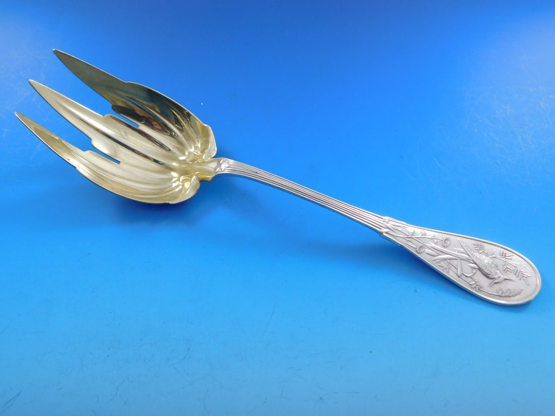 Tiffany & Co Japanese Sterling Silver Salad Serving Fork Gold Washed 9.5": Tiffany & Co Japanese Sterling Silver Salad Serving Fork Gold Washed 9.5" This exquisite salad serving fork from the renowned Tiffany & Co. features a stunning Japanese pattern, showcasing a japonesqu