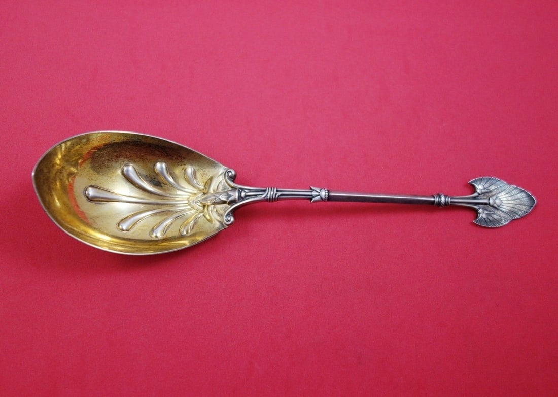 Gorham Lotus Sterling Silver Berry Spoon 9 inch Gold Washed Monogrammed: Gorham Lotus Sterling Silver Berry Spoon 9 inch Gold Washed Monogrammed Discover the elegance of the Lotus by Gorham Sterling Silver Berry Spoon, featuring a stunning gold wash finish. This pointed 9"