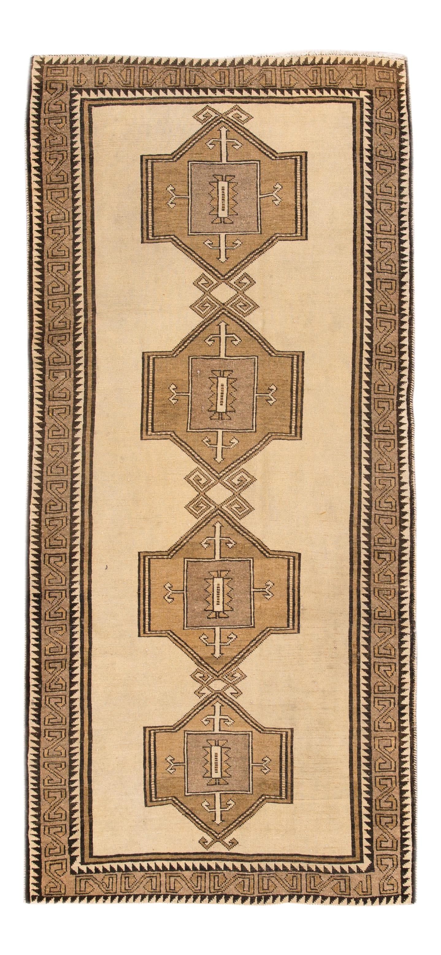 Vintage Hand-Knotted Persian Shiraz Rug 3'9" X 7'11" Wool Ivory (1 of 10)