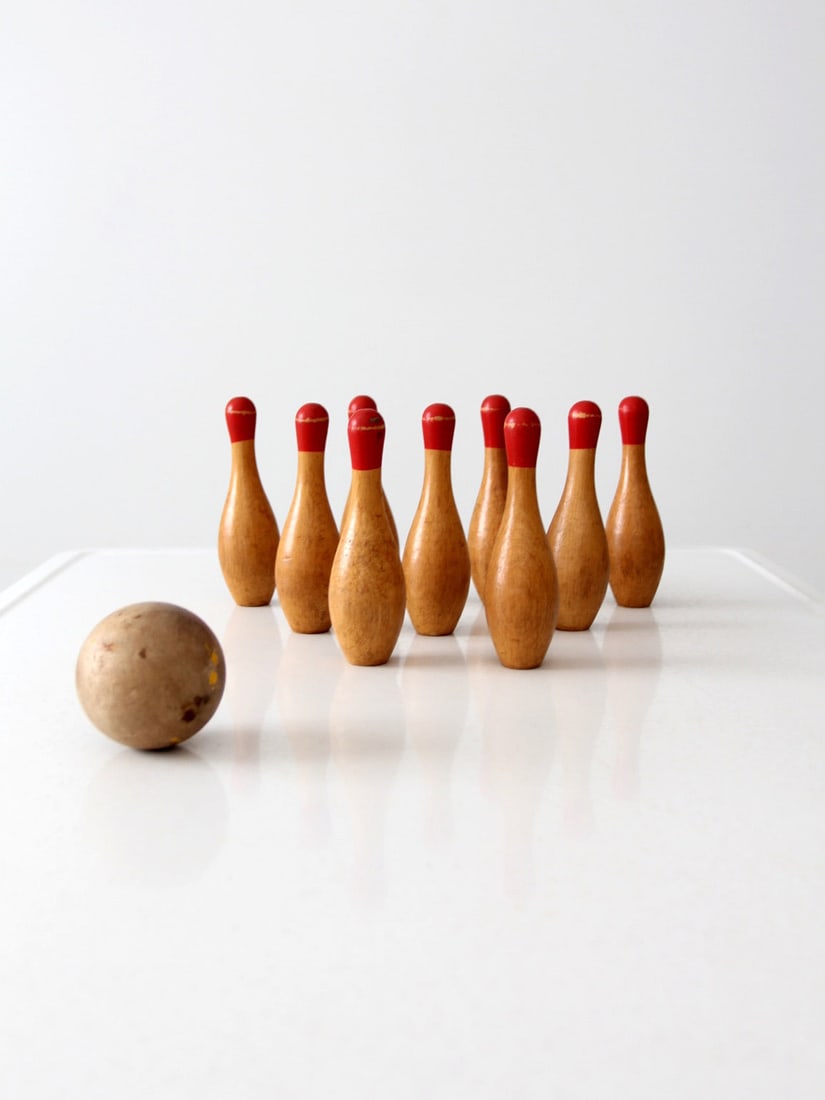Eight Piece Wooden Skittles Bowling Set with Ball Antique Tabletop Game (1 of 9)