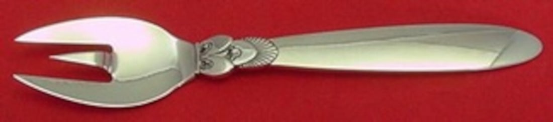 Georg Jensen Cactus Sterling Silver Serving Fork GI/GJ Mark 4.25 Inches (1 of 2)