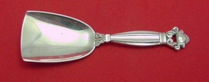 Georg Jensen Acorn Sterling Silver Sugar Shovel 4 1/8 inch GI Mark (1 of 2)