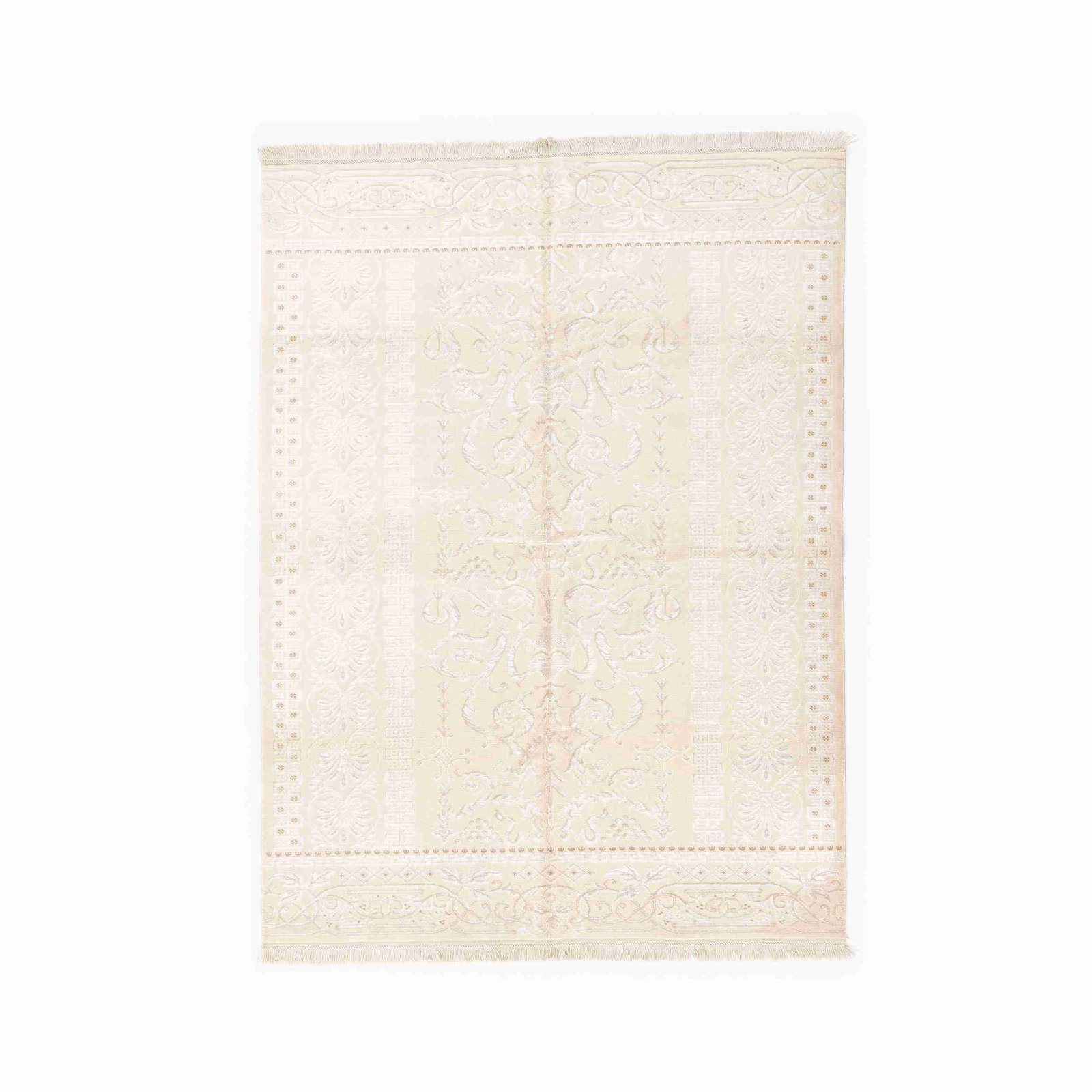 Handmade Usak Silk on Wool Carpet 67.7 x 90.6 Double Knots: Handmade Usak Silk on Wool Carpet 67.7 x 90.6 Double Knots Experience the elegance of this authentic handmade Usak carpet, meticulously crafted from silk on wool. Originating from Usak, this exquisite