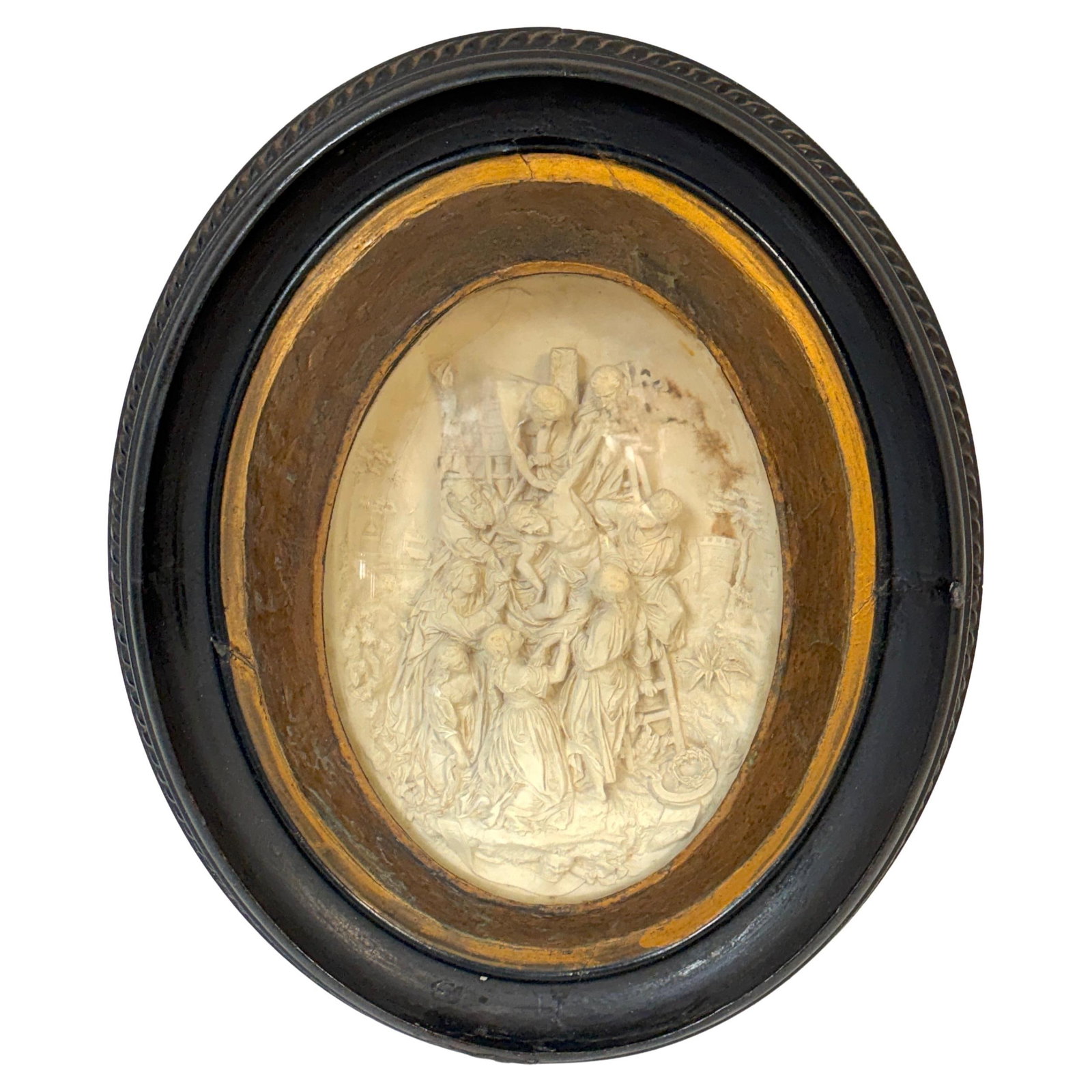 Baroque Revival Meerschaum Relief of The Descent from the Cross in Giltwood Frame: Baroque Revival Meerschaum Relief of The Descent from the Cross in Giltwood Frame This 19th-century devotional relief, carved from meerschaum, depicts the Descent from the Cross, a significant moment
