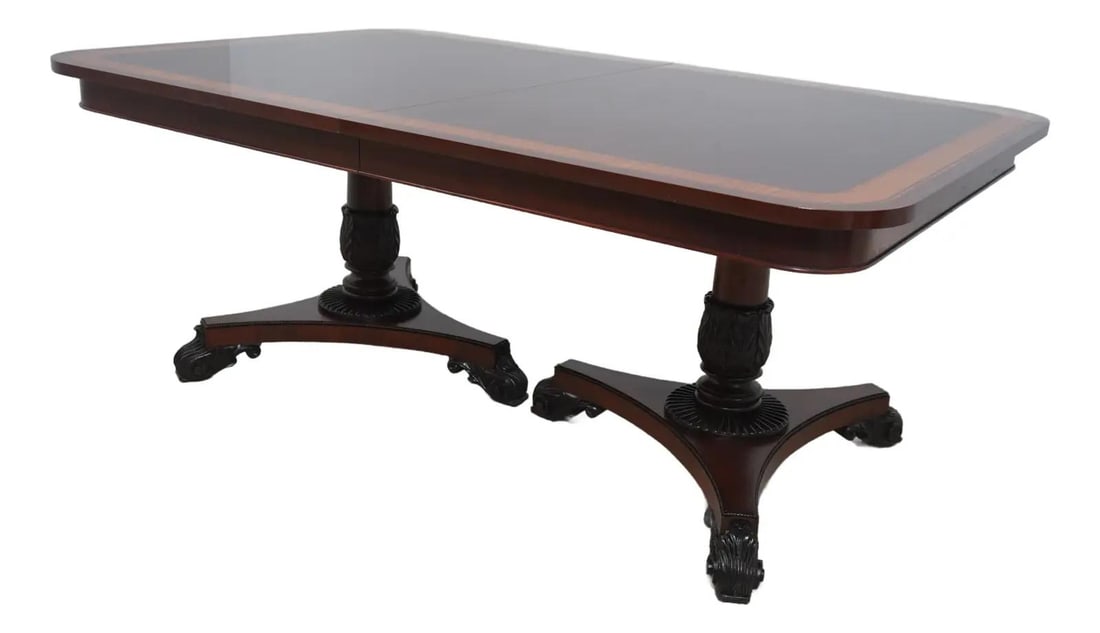 Baker Neoclassical Mahogany Dining Table with 2 Leaves (1 of 10)